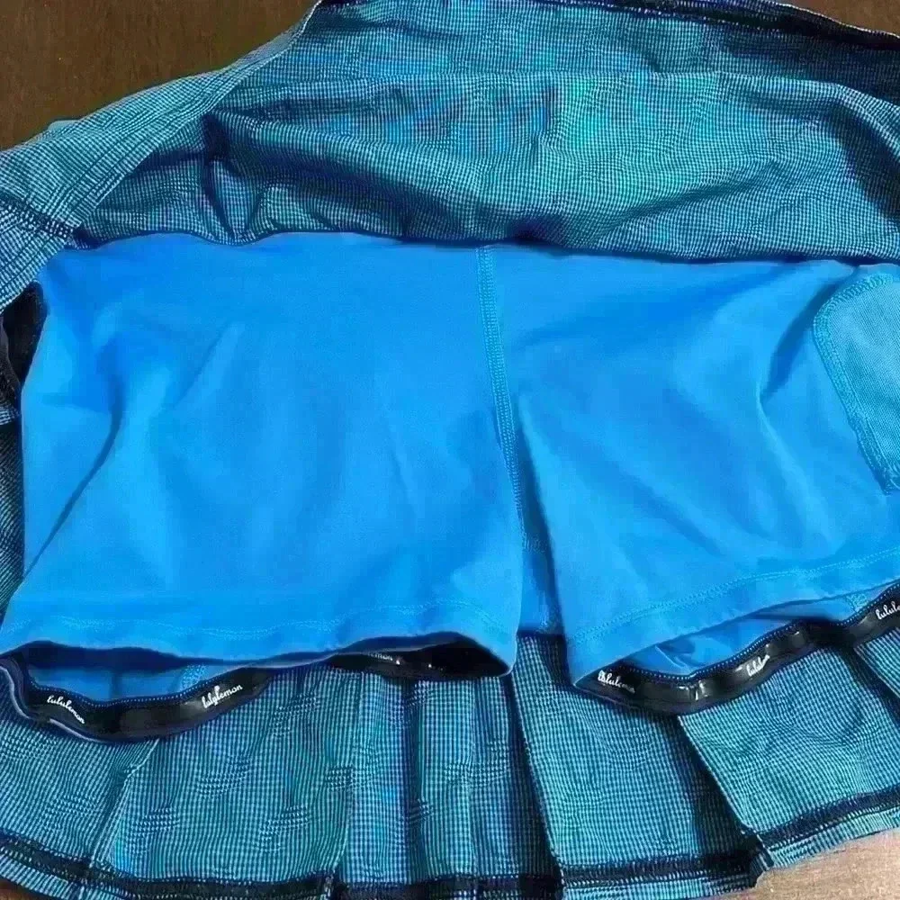 Lululemon Pacesetter cornflower skirt